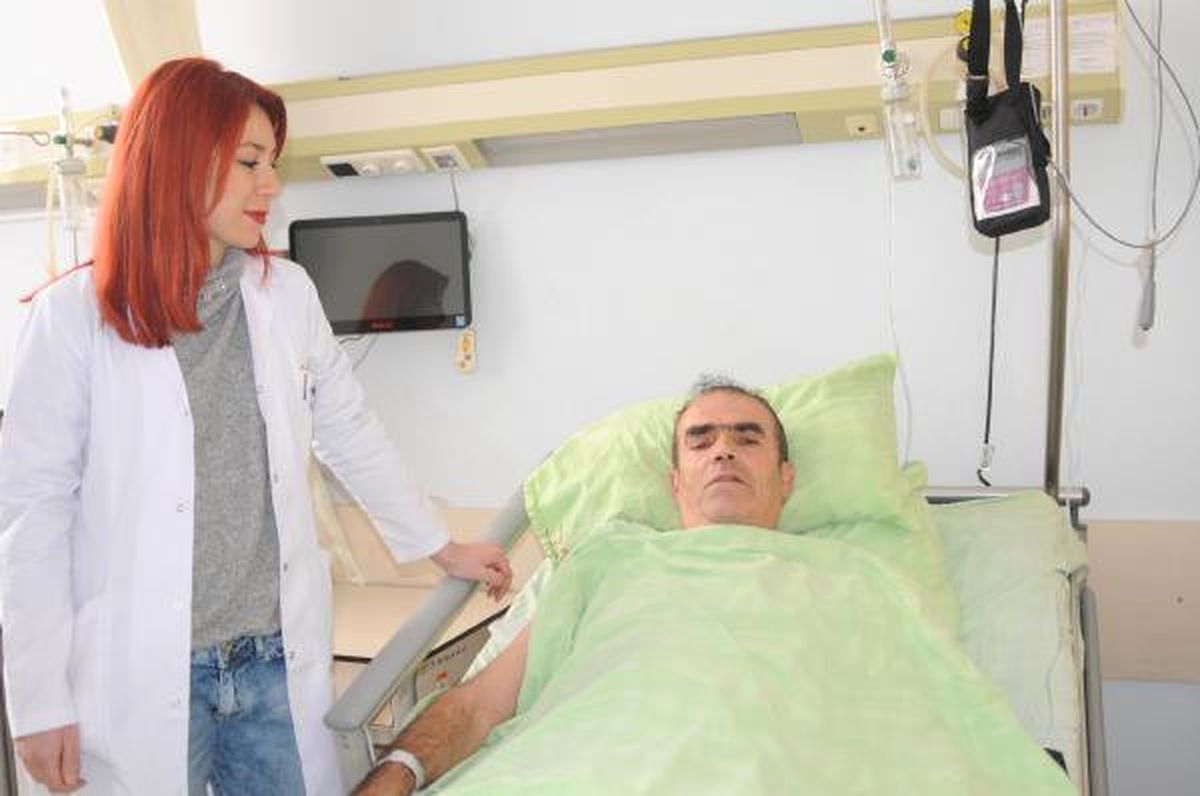 Memur Kızı 20 Yıl Sonra Hakkari\'ye Doktor Olarak Atandı