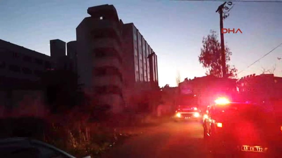 Muğla Eski Otel Binası Mahalleliyi Tedirgin Ediyor