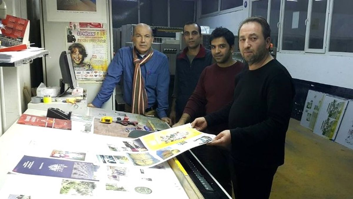 İzmir\'de Yeni Bir Dergi Yayın Hayatına "Merhaba" Dedi