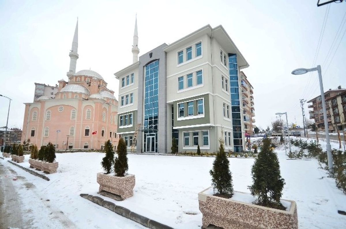 Pursaklar\'da Eğitim ve Kültür Merkezi Tamamlandı