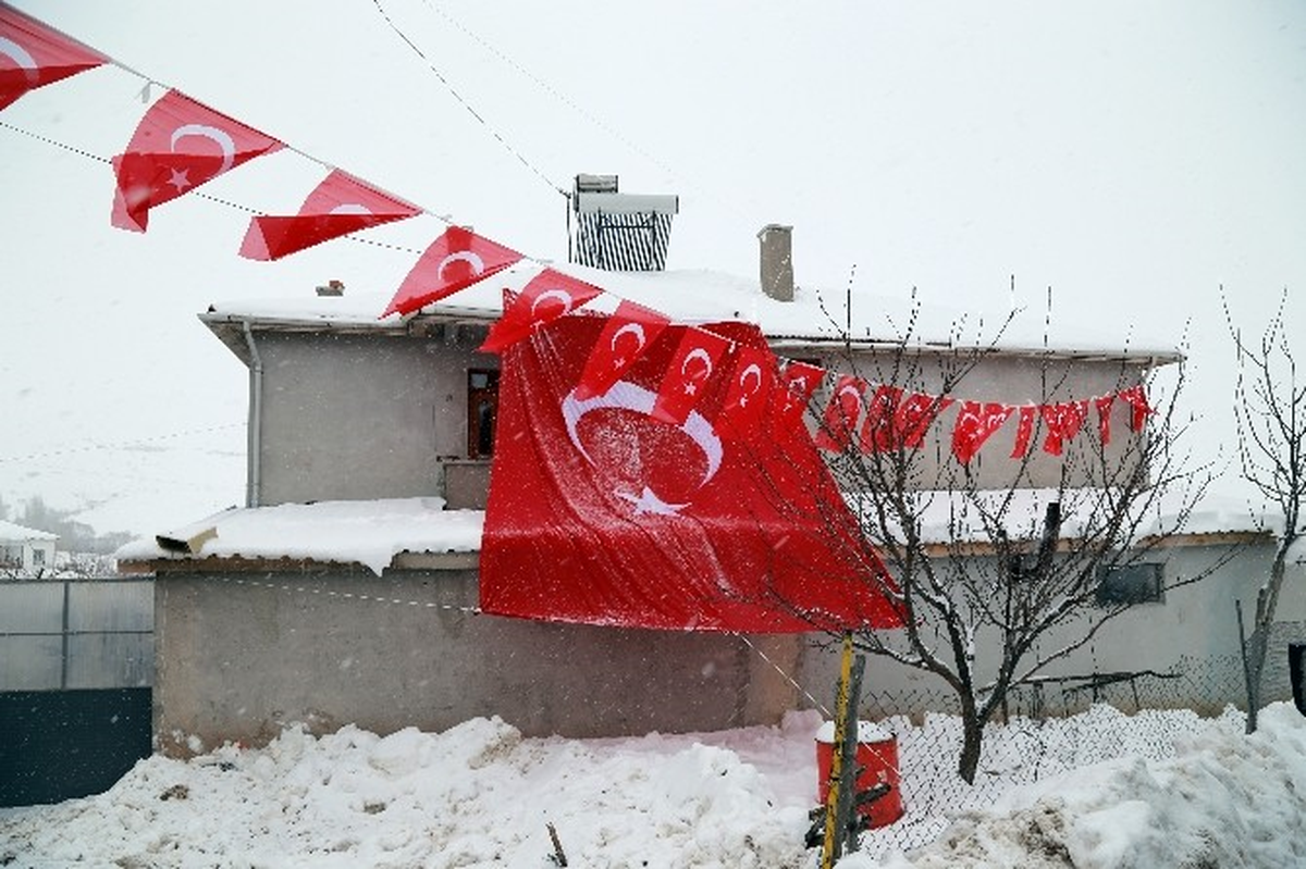 Şehit Ateşi Başkent\'e Düştü