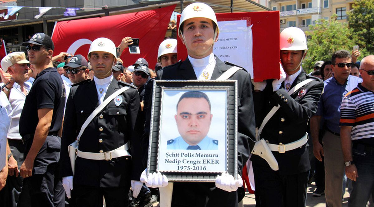 Şehit Olabileceğini Anı Defterine Yazmış
