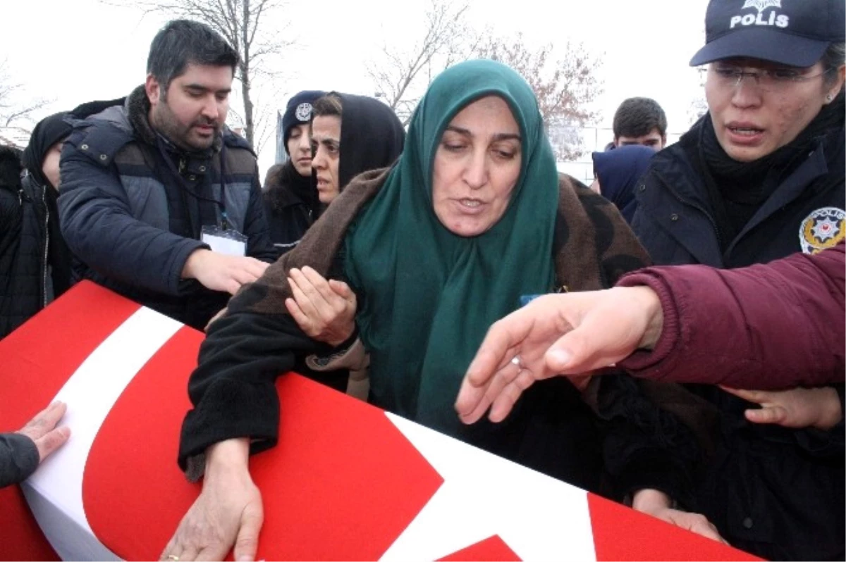 Şehit Polis Muammer Nacakoğlu, Son Yolculuğuna Uğurlandı