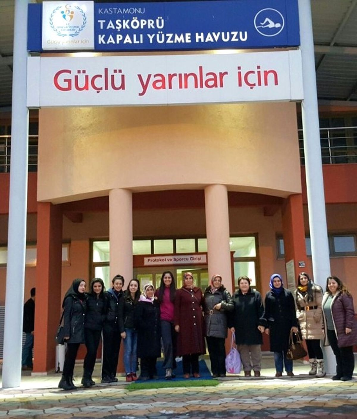 Taşköprü\'de Bayanlara Yönelik Yüzme Kursu