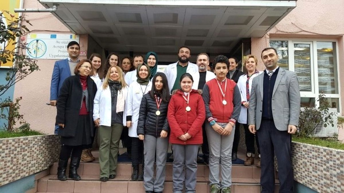 Teog\'da İsmetpaşa Ortaokulu Başarısı