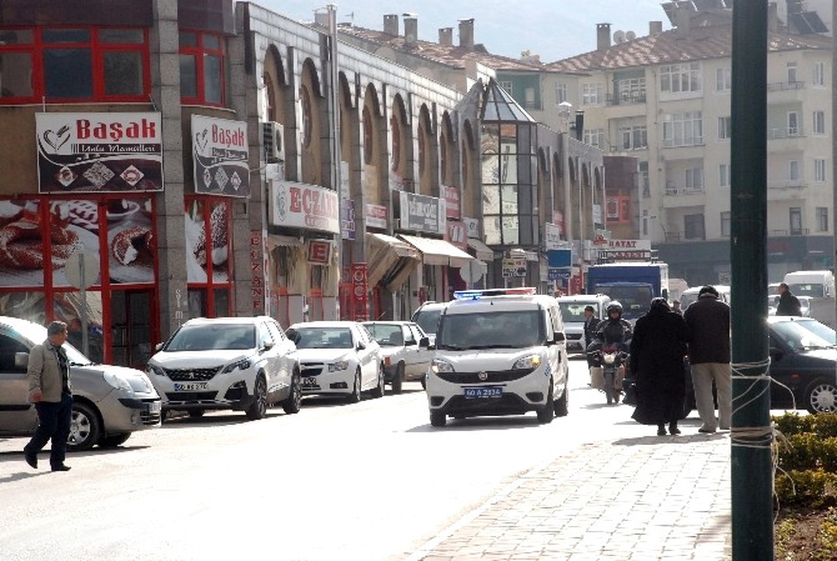 Tokat\'ta Şüpheli Şahıs İhbarı, Polisi Alarma Geçirdi