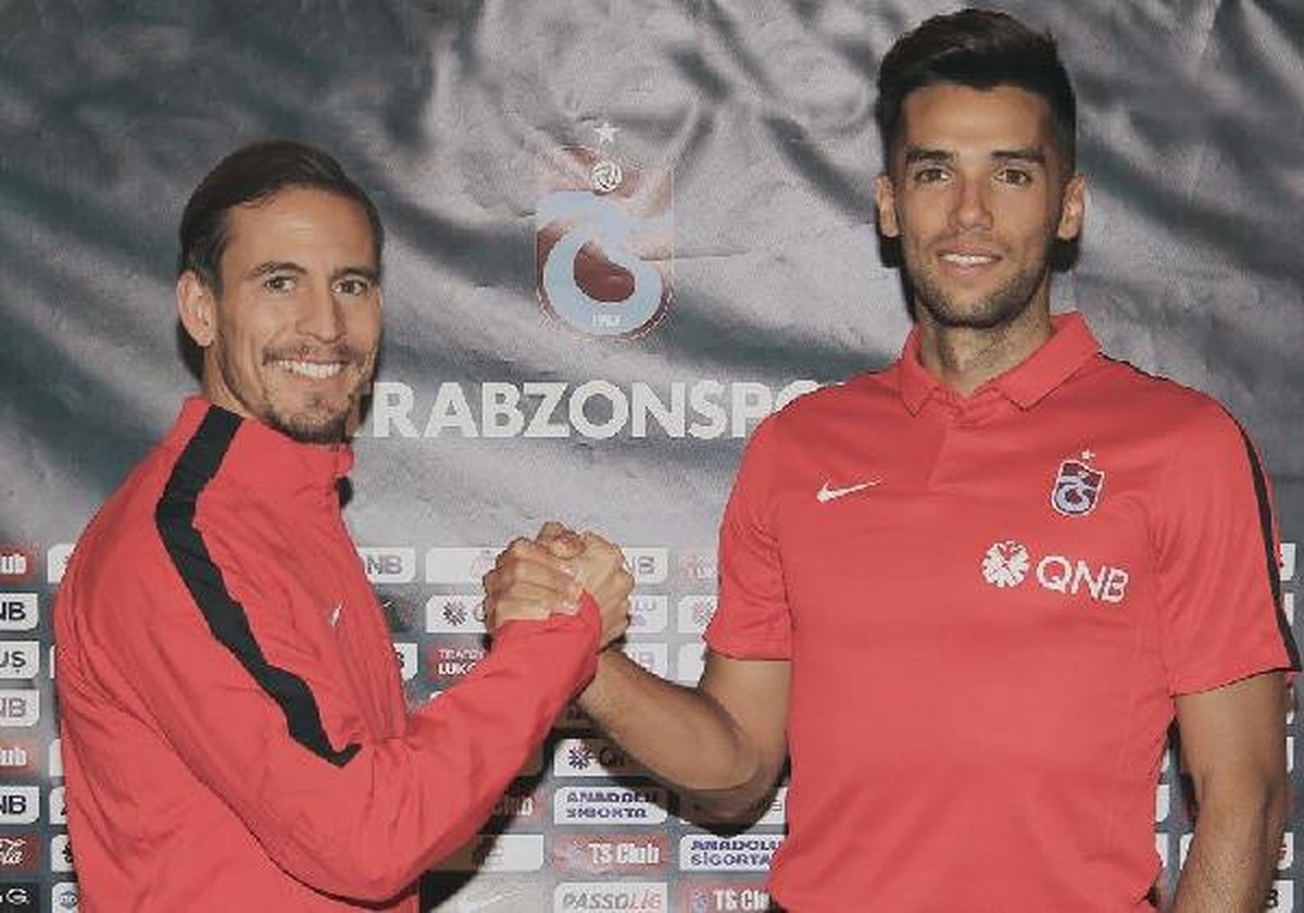 Trabzonspor\'da Mas ve Pereira İmzayı Attı -1