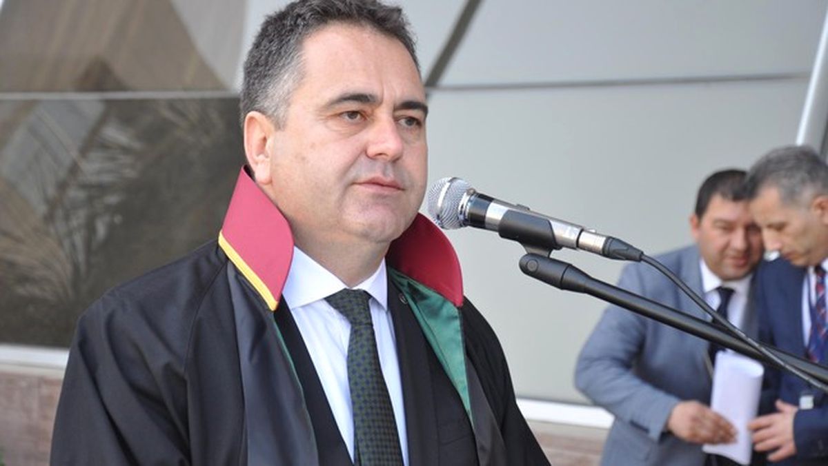 İzmir Barosu: Yeni Anayasa Teklifine Karşıyız