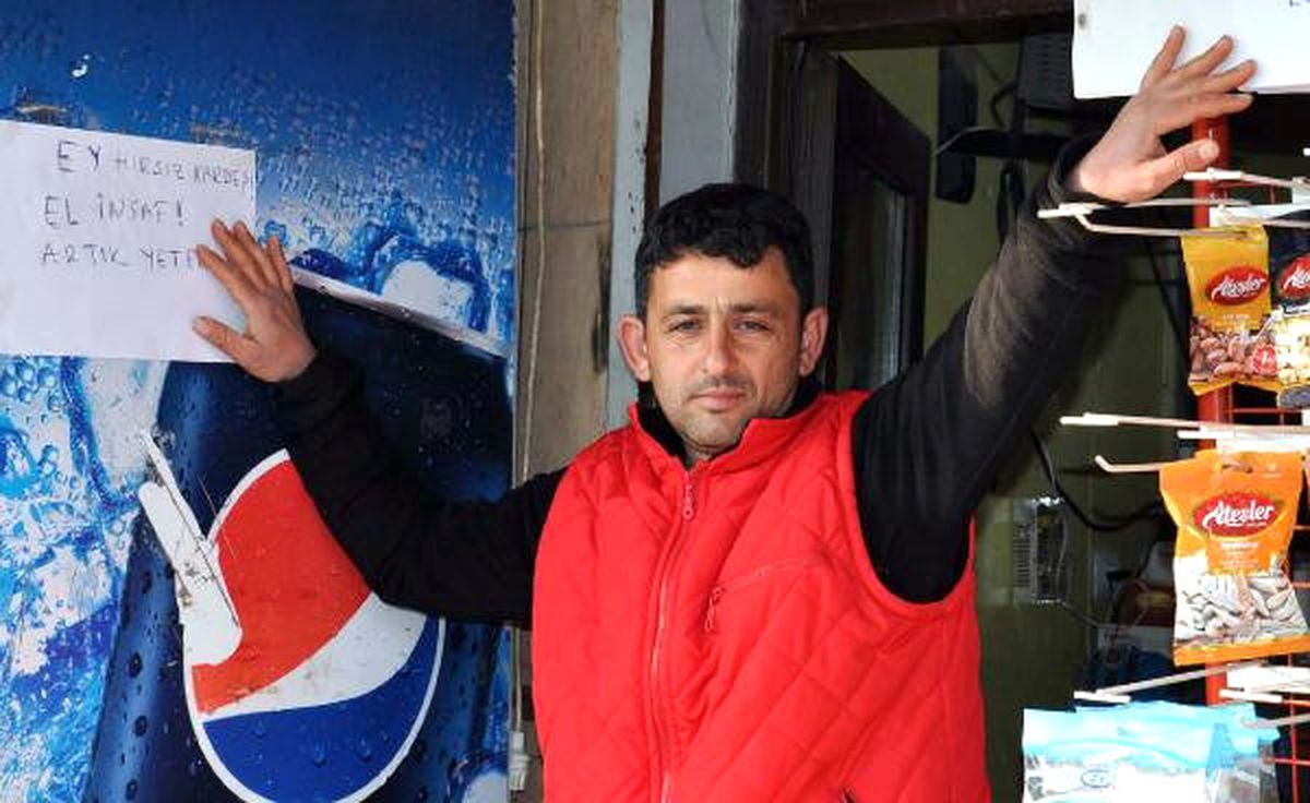 3 Kez Soyulan Bakkaldan Hırsıza Notlu Çağrı