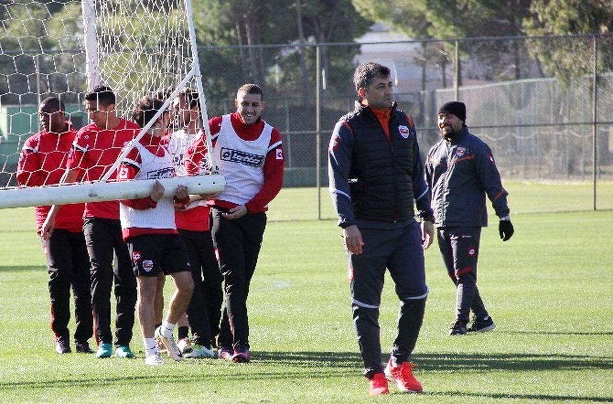 Adanaspor\'da Hazırlıklar Sürüyor