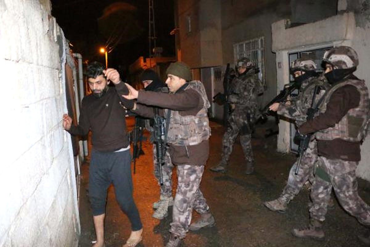 Adıyaman\'da Deaş Operasyonu: 6 Gözaltı