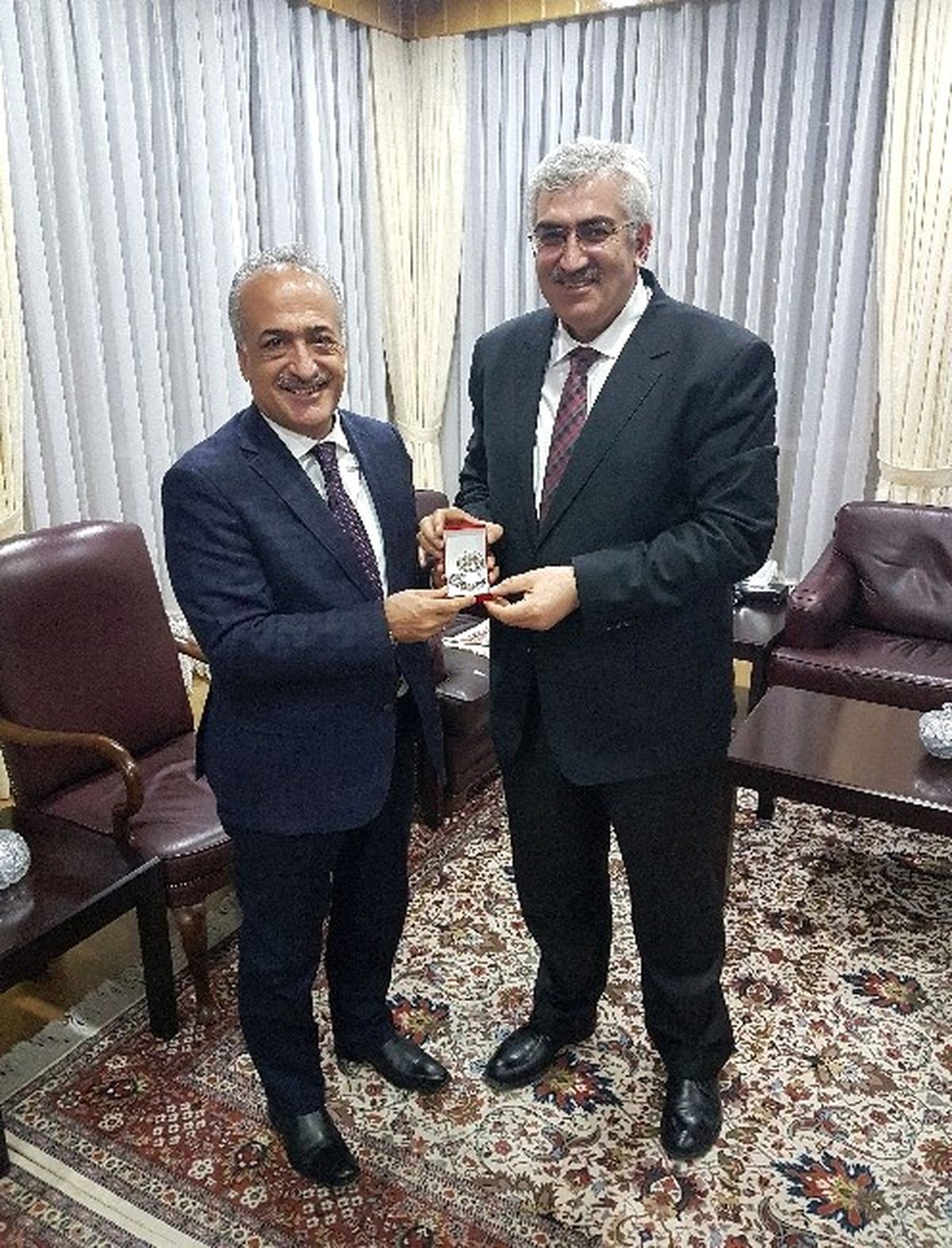 AK Parti İl Başkanı Mehmet Emin Öz, Rektör Çomaklı\'yı Ziyaret Etti