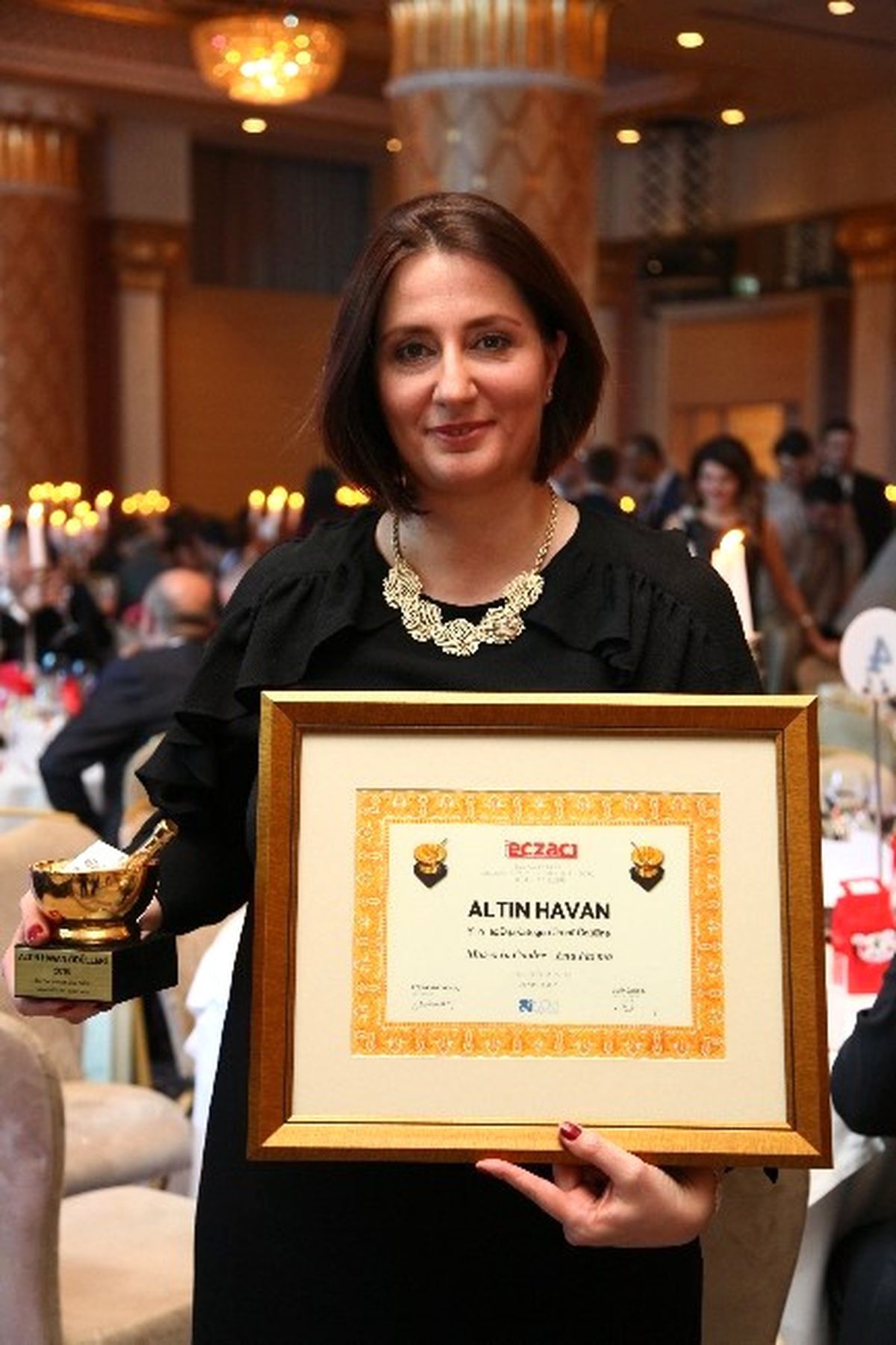 Altın Havan Ödülleri\'nde \'İlaç Dışı Kategori Ürün Ödülü\' Sahibini Buldu