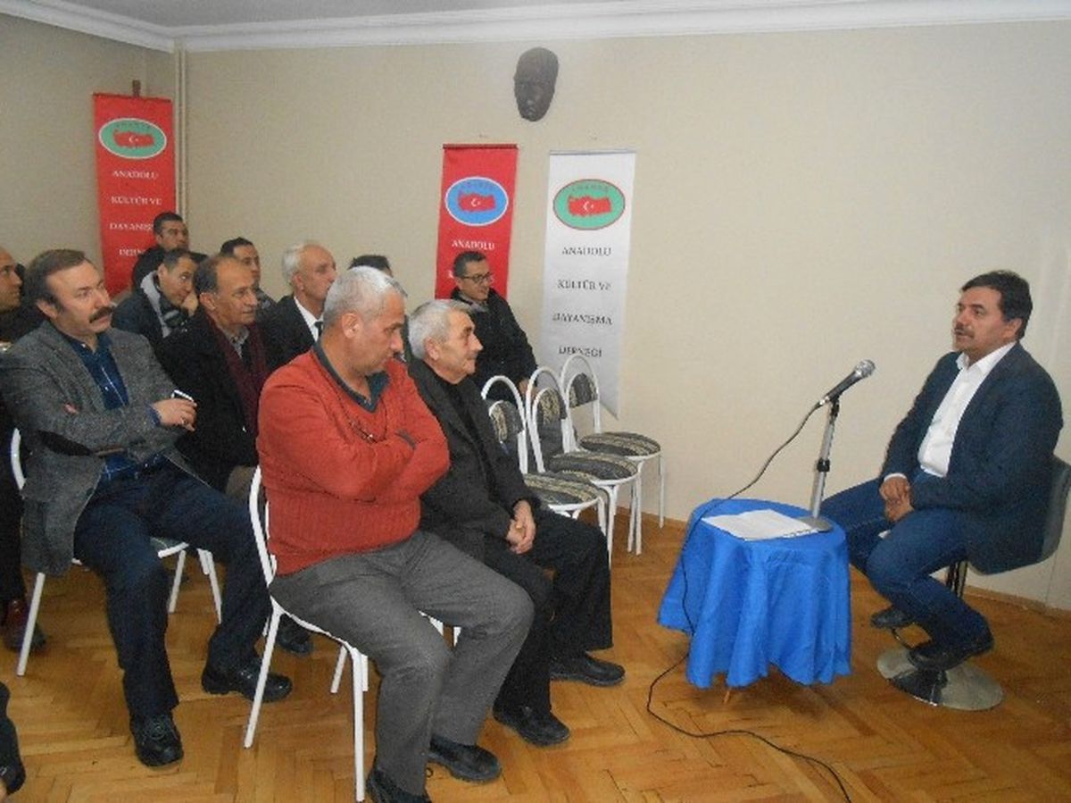 Anadolu Kültür ve Dayanışma Derneği\'nden "Kırım Türkleri" Konferansı
