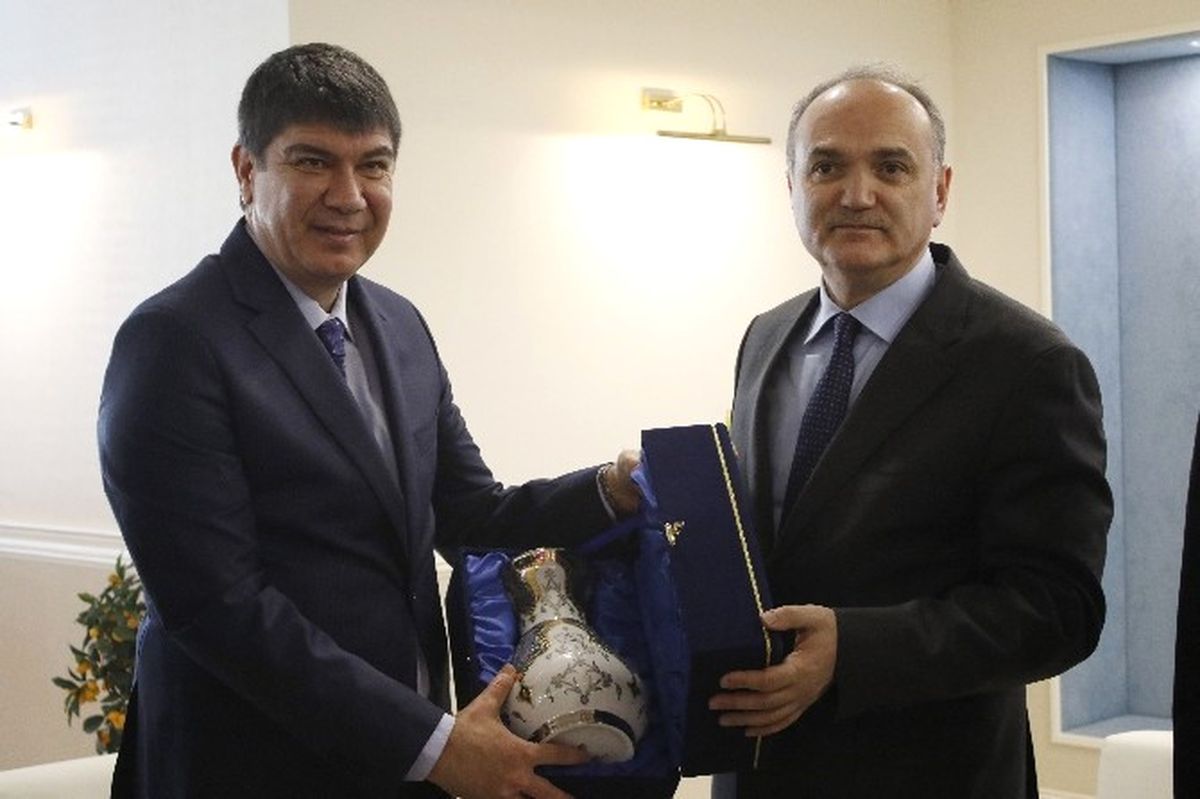 Bakan Özlü\'den İzmir Saldırısı Açıklaması