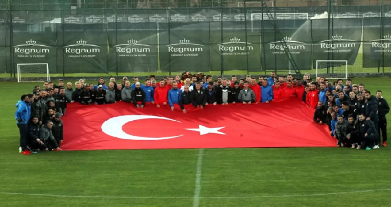 Beşiktaş, Osmanlıspor ve Antalyaspor Terör Olaylarına Karşı Beraber Fotoğraf Çektirdi