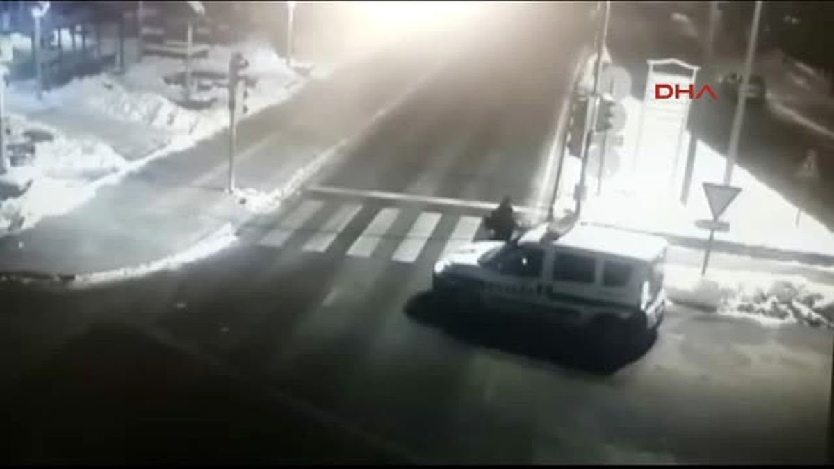 Bilecik\'te 2 Araçta 5 Kilo Esrar, 5 Gözaltı