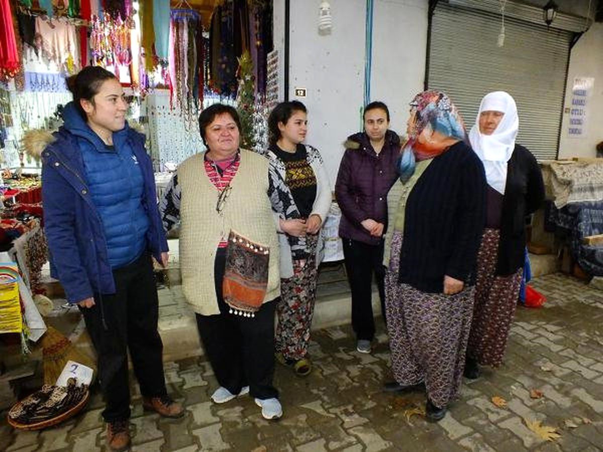 Birgi\'de 10 İşyeri Sahibine Hırsız Şoku