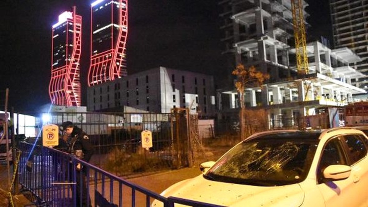 Kahraman Polis Fetih Sekin\'in Cenazesine Katılmak İçin Başbakan ve Pek Çok Bakan İzmir\'de