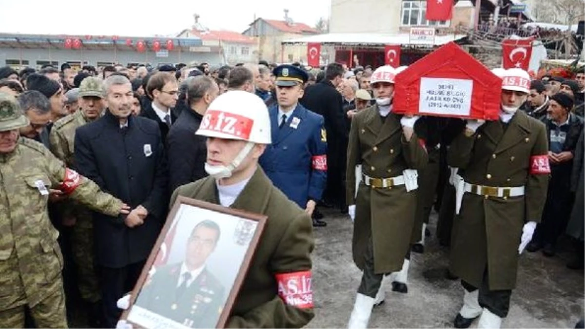 Fırat Kalkanı Şehidi Astsubay Bilgiç, Gözyaşlarıyla Son Yolculuğunu Uğurlandı