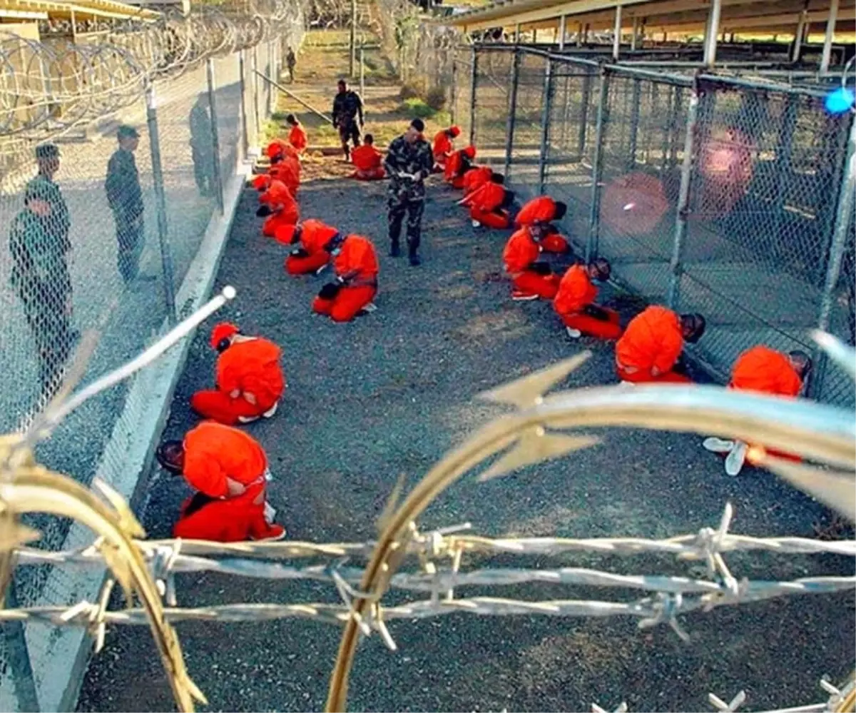 Guantanamo\'dan 4 Tutuklu Daha Gönderildi