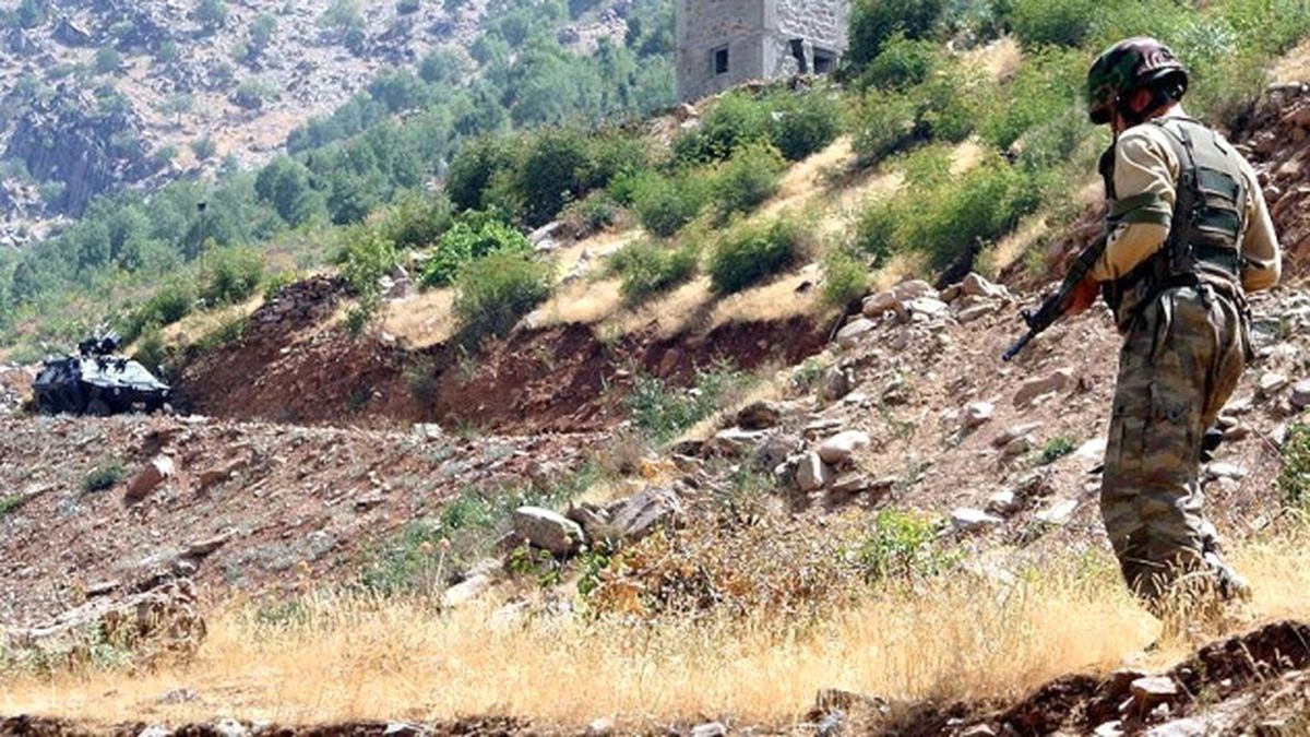 Hatay\'da Teröristlere Ait İki Sığınak Bulundu