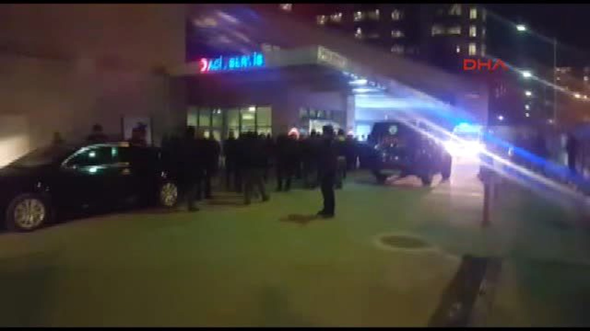 Izmir - Adalet Bakanı Bekir Bozdağ Yaralıları Ziyaret Etti