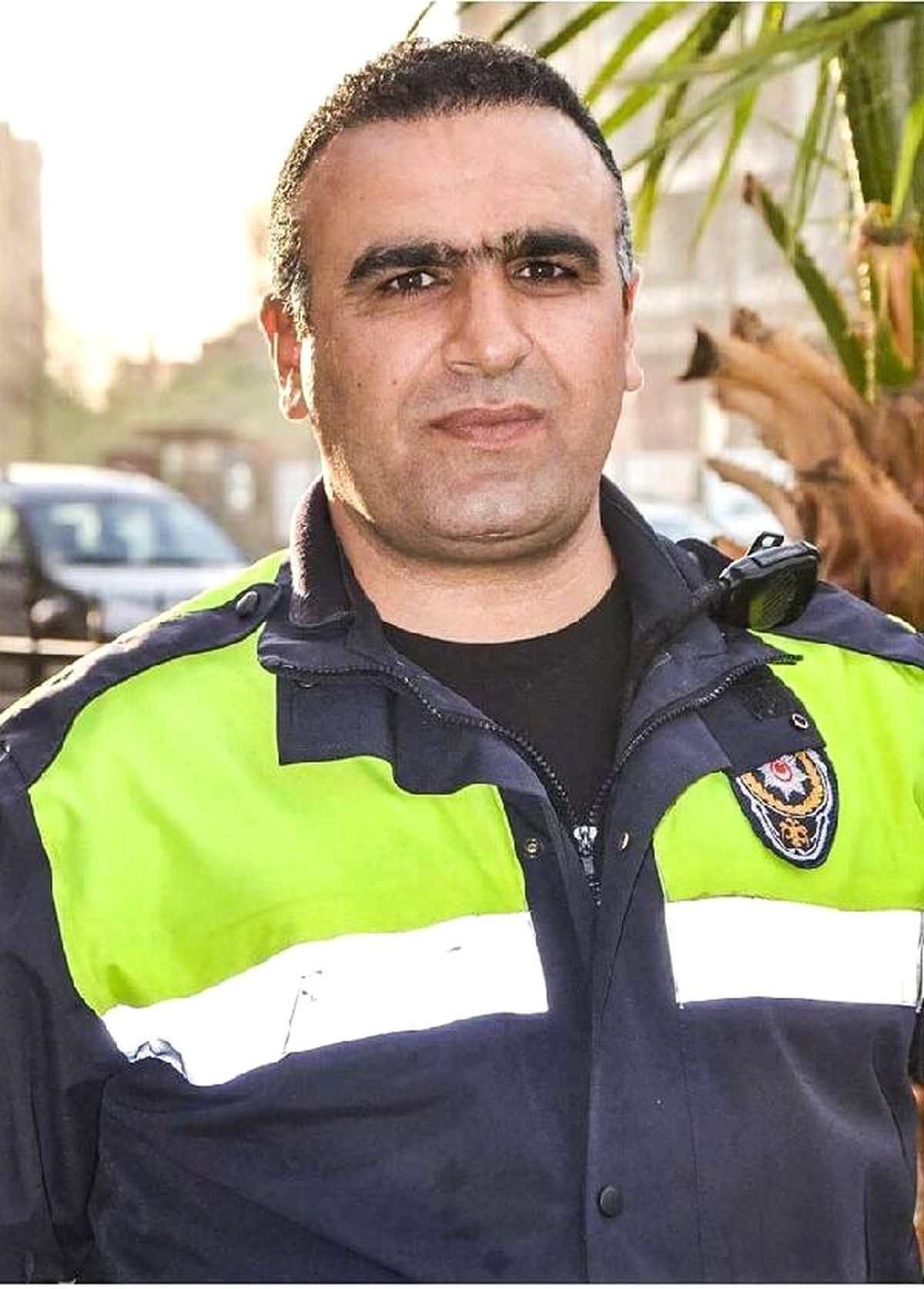 İzmir\'de Şehit Olan Polis Memurunun Çocuklarına Eğitim Desteği