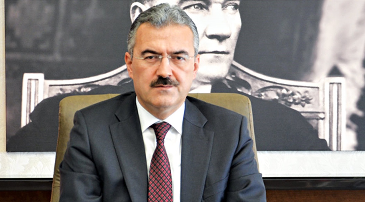 İzmir Valisi Ayyıldız: Eylemi Yapanların PKK Olduğu Değerlendiriliyor (1)