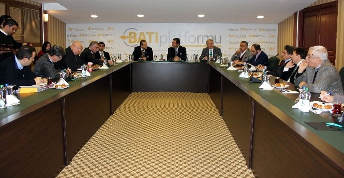 Kei\'nin Merkezi Aslında Türkiye"