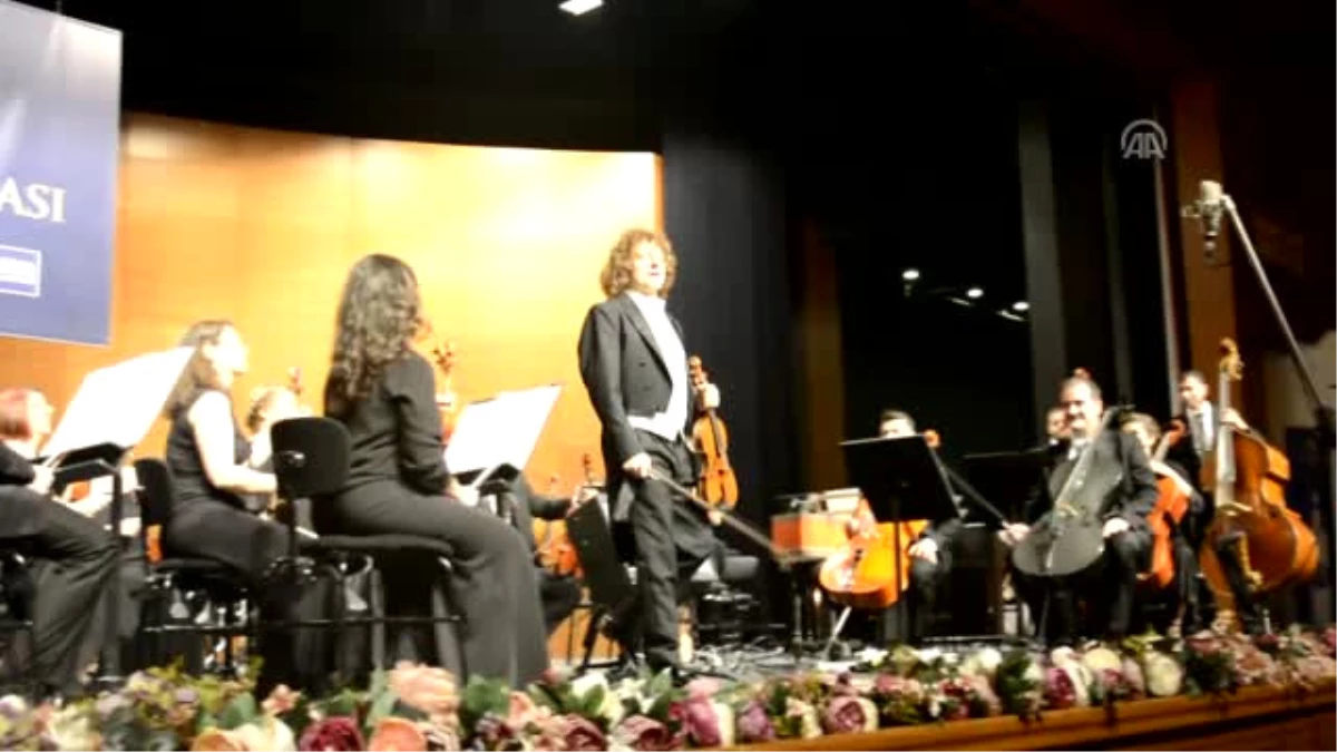 Keman Virtüözü Markov Konser Verdi