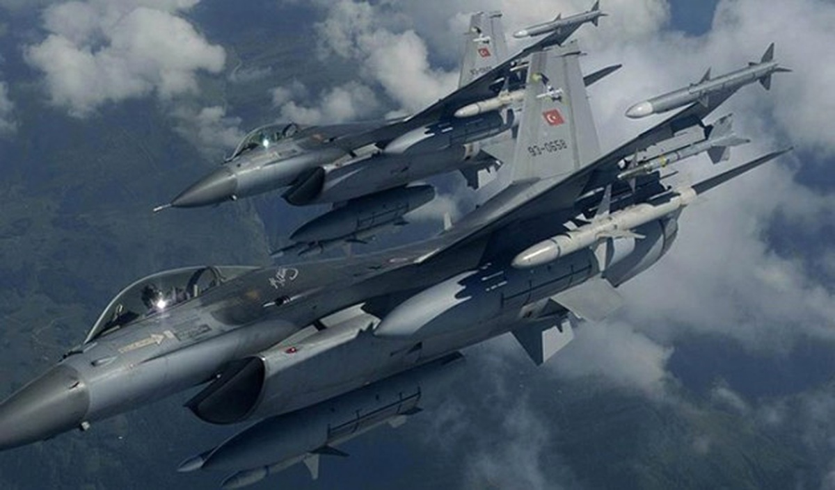 Türk Silahlı Kuvvetlerince Fırat Kalkanı Harekatı Kapsamında Suriye\'nin Kuzeyindeki El Bab ve...