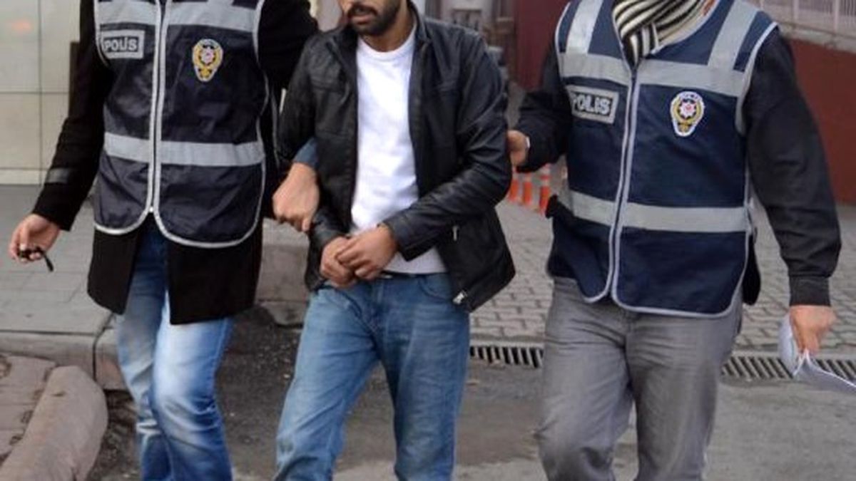 Yedek Lastik Hırsızı Yakalandı