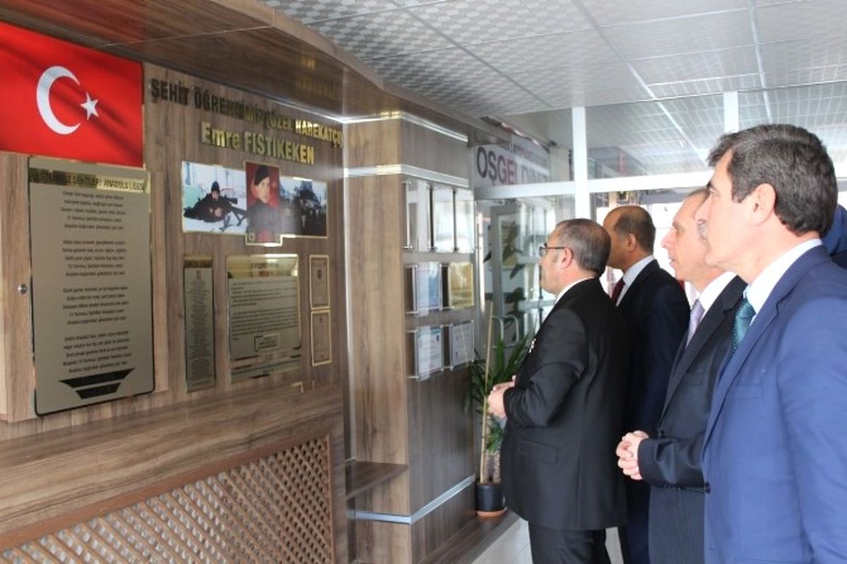 15 Temmuz Şehitleri Anadolu Lisesinde "Z" Kütüphanesi Açıldı