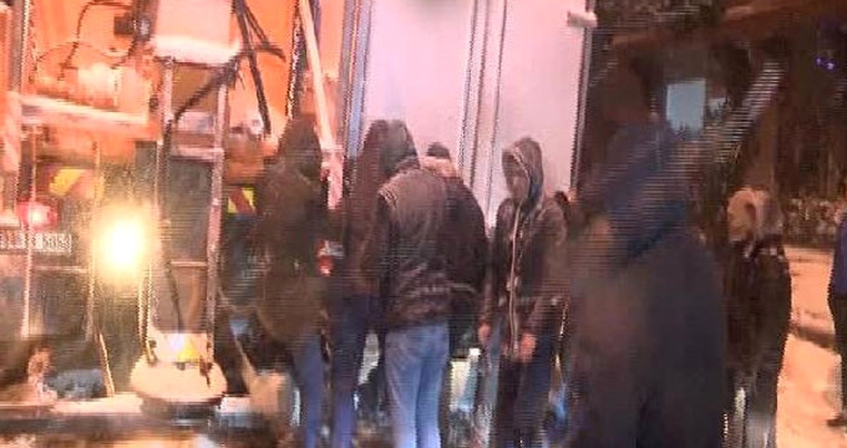 Ambulansla Yolda Kalan Hasta Şans Eseri Gelen Başka Bir Ambulans ile Kurtuldu