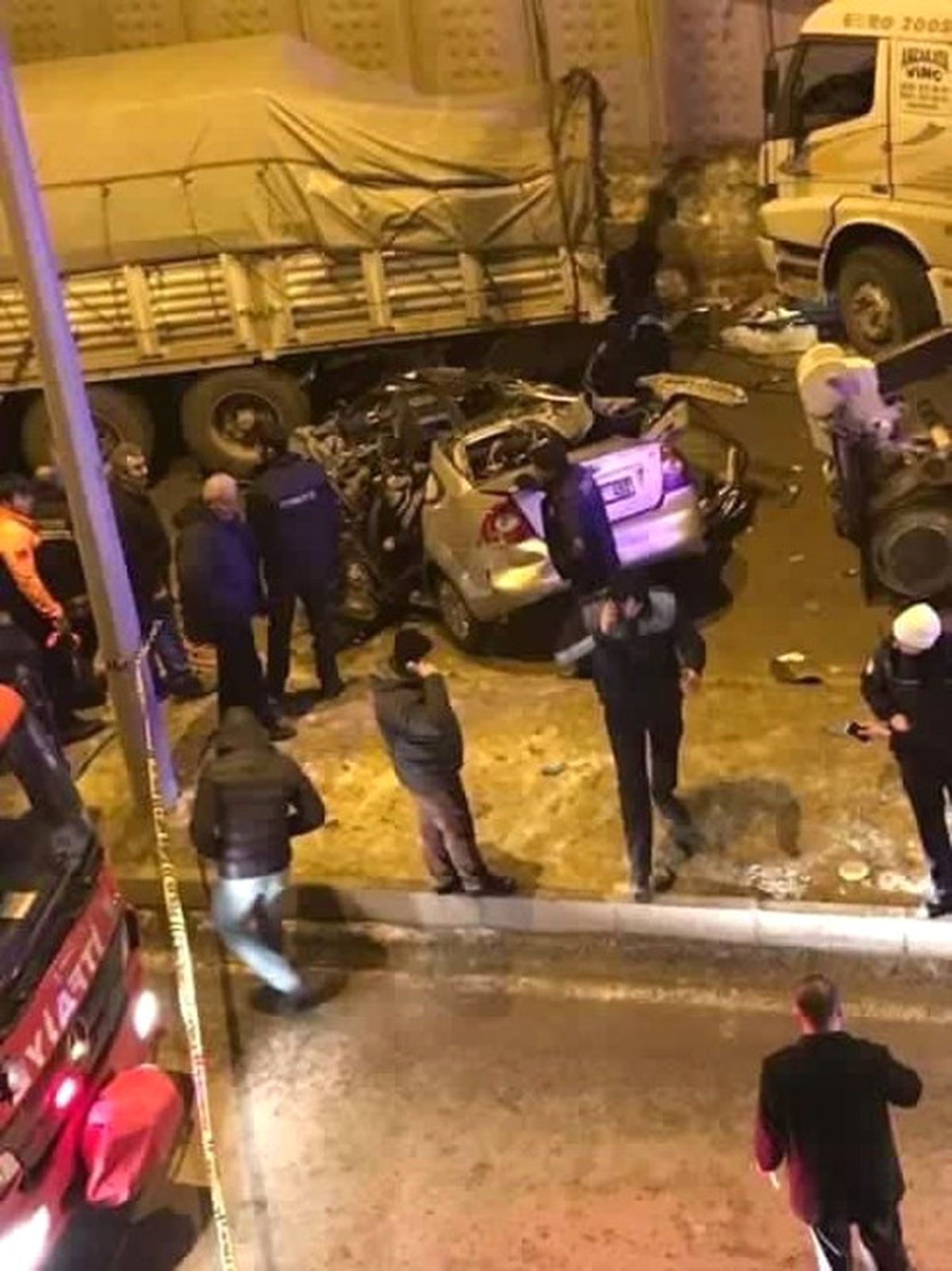 Bayburt\'ta Trafik Kazası: 3 Ölü, 4 Yaralı