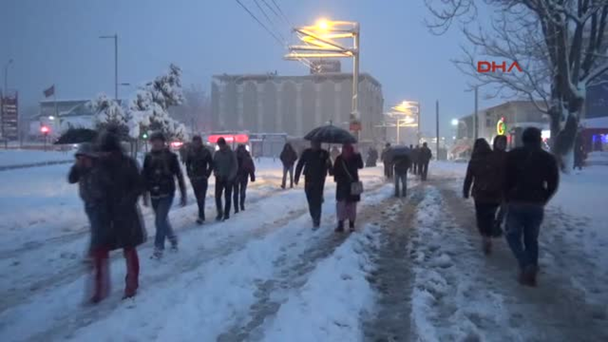 Bursa Uludağ\'da Kar Kalınlığı 245 Santim
