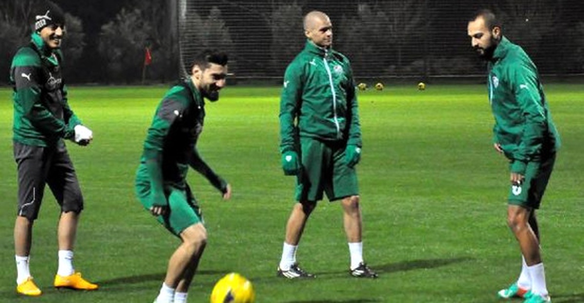 Bursaspor\'da İkinci Yarı Hazırlıkları Sürüyor