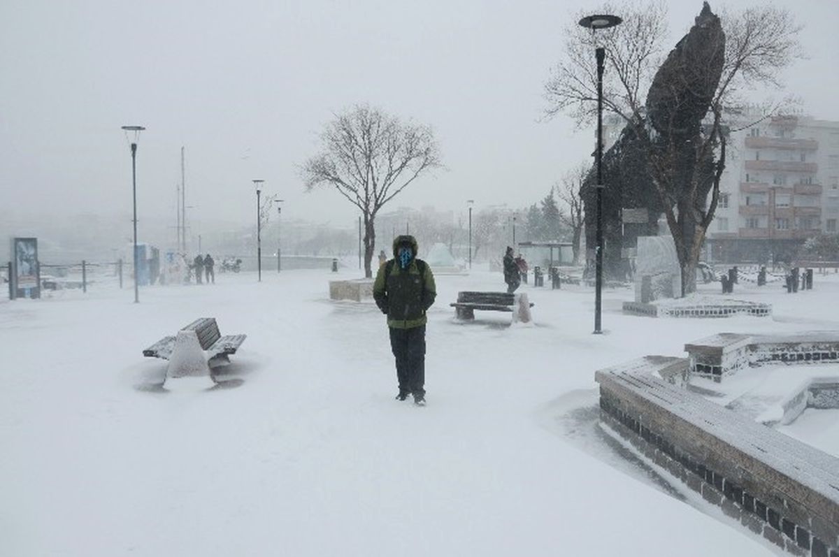 Çanakkale\'de Kar Hayatı Olumsuz Etkiliyor