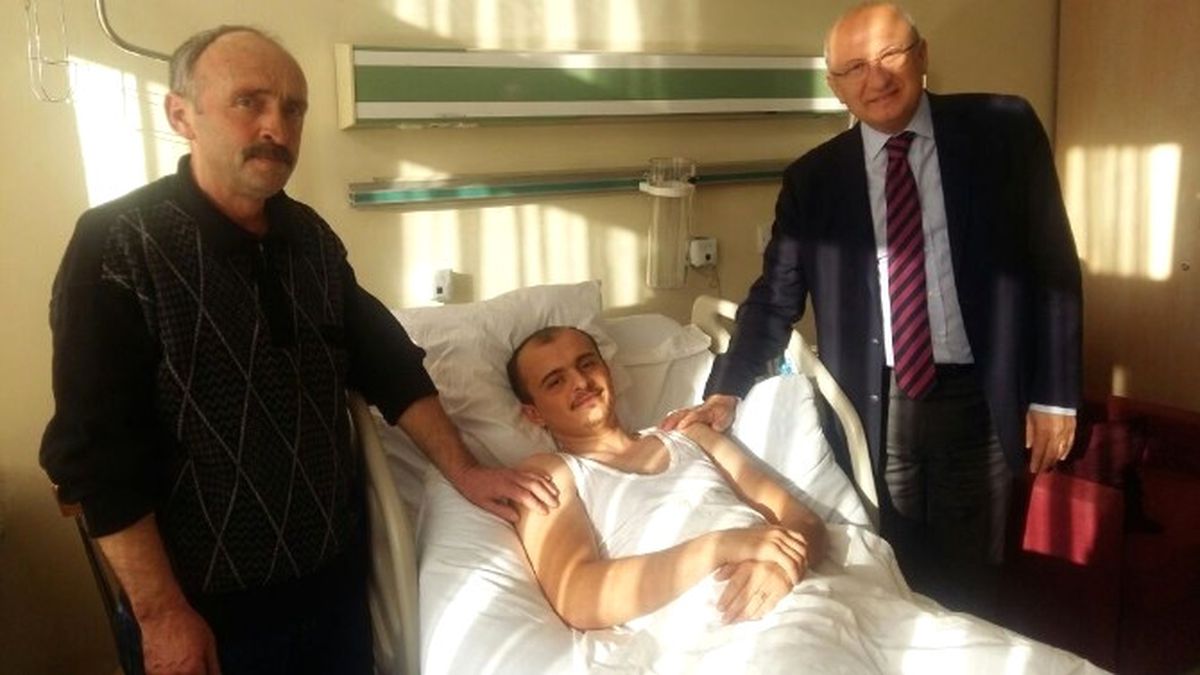 CHP\'li Çakırözer\'den El Bab\'da Yaralanan Eskişehirli Uzman Çavuşa Geçmiş Olsun Ziyareti