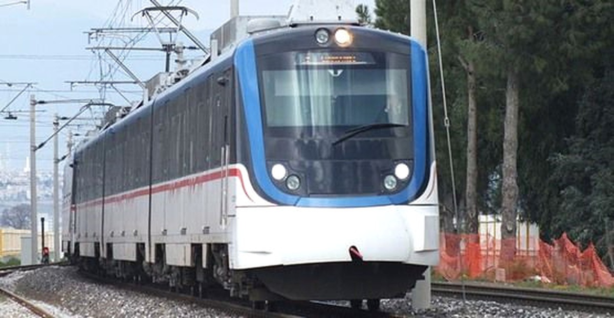 Dha Yurt: İzmir\' de Kar İzban Seferlerini Aksatıyor