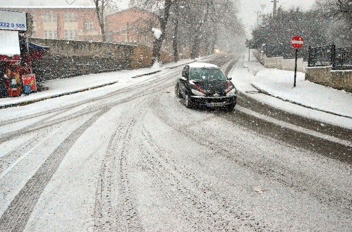 Dün Akşamdan Beri Yoldalar (2)