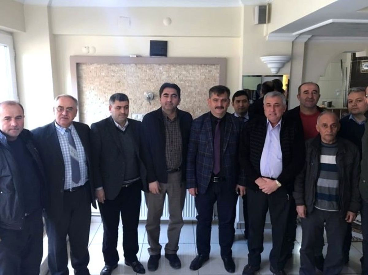 Gediz Emniyet Müdürü Haci Çağlar\'a Amatör Spor Kulüpleri Derneği\'nden Veda Yemeği