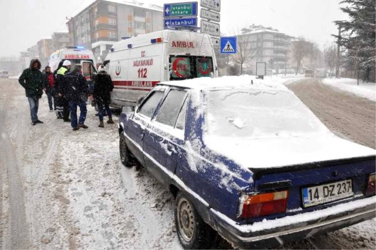 Hasta Taşıyan Ambulans Otomobille Çarpıştı