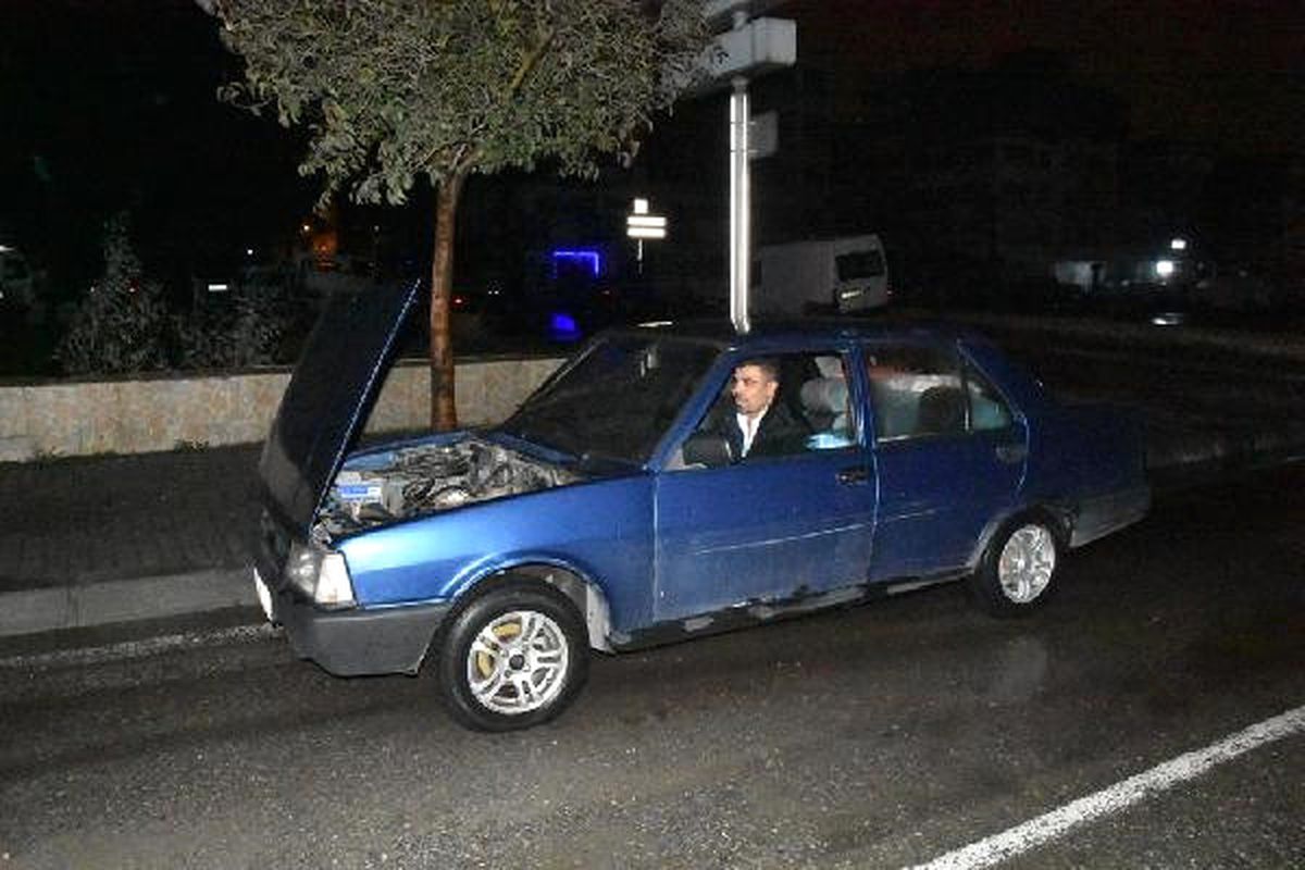 İzmir\'de Sağanak Yağış Etkili Oldu