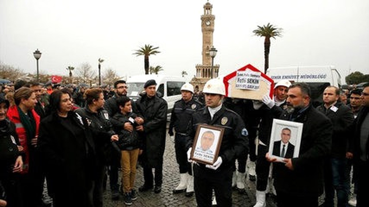 İzmir Saldırısıyla İlgili 18 Kişi Gözaltında