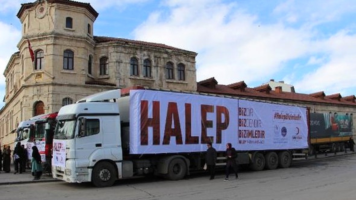 Karabük\'ten Haleplilere 3 Tır Yardım