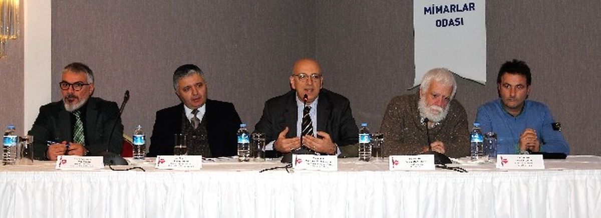 Kentsel Tasarımda Su ve Akıllı Kentlerin Yeniden Tasarlanması\' Paneli