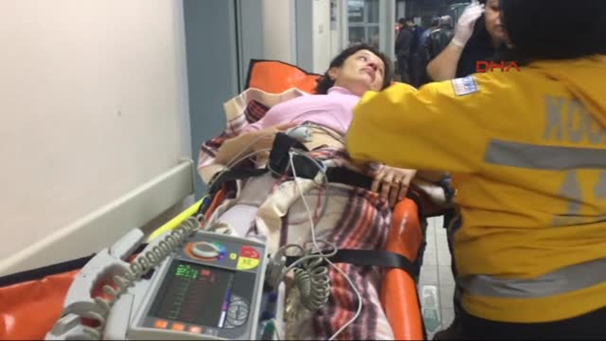 Kocaeli Anne Oğul Birbirlerini Bıçakladı