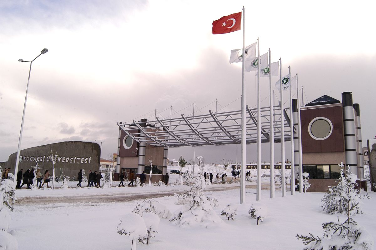 Koü\'de Sınavlar Ertelendi